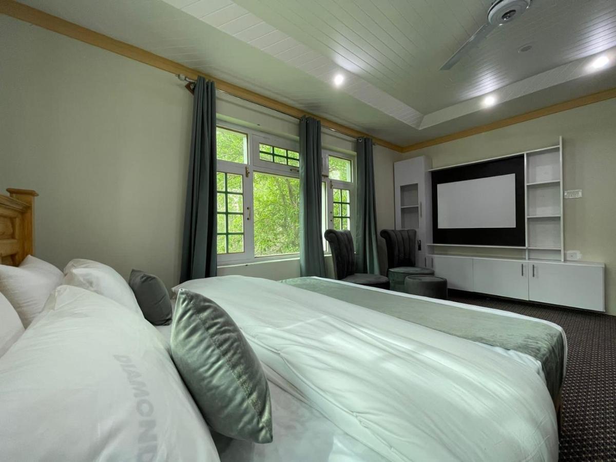 Skardu Saraye Hotel & Resort Kültér fotó
