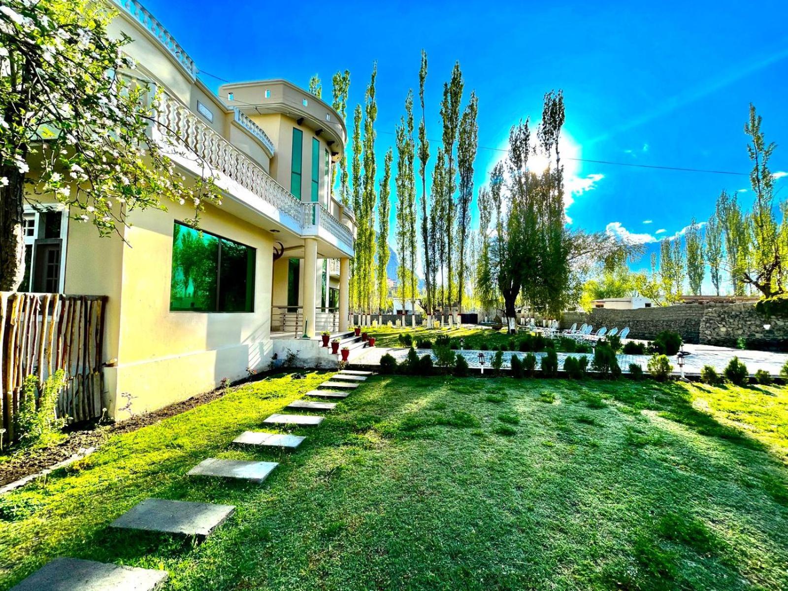 Skardu Saraye Hotel & Resort Kültér fotó