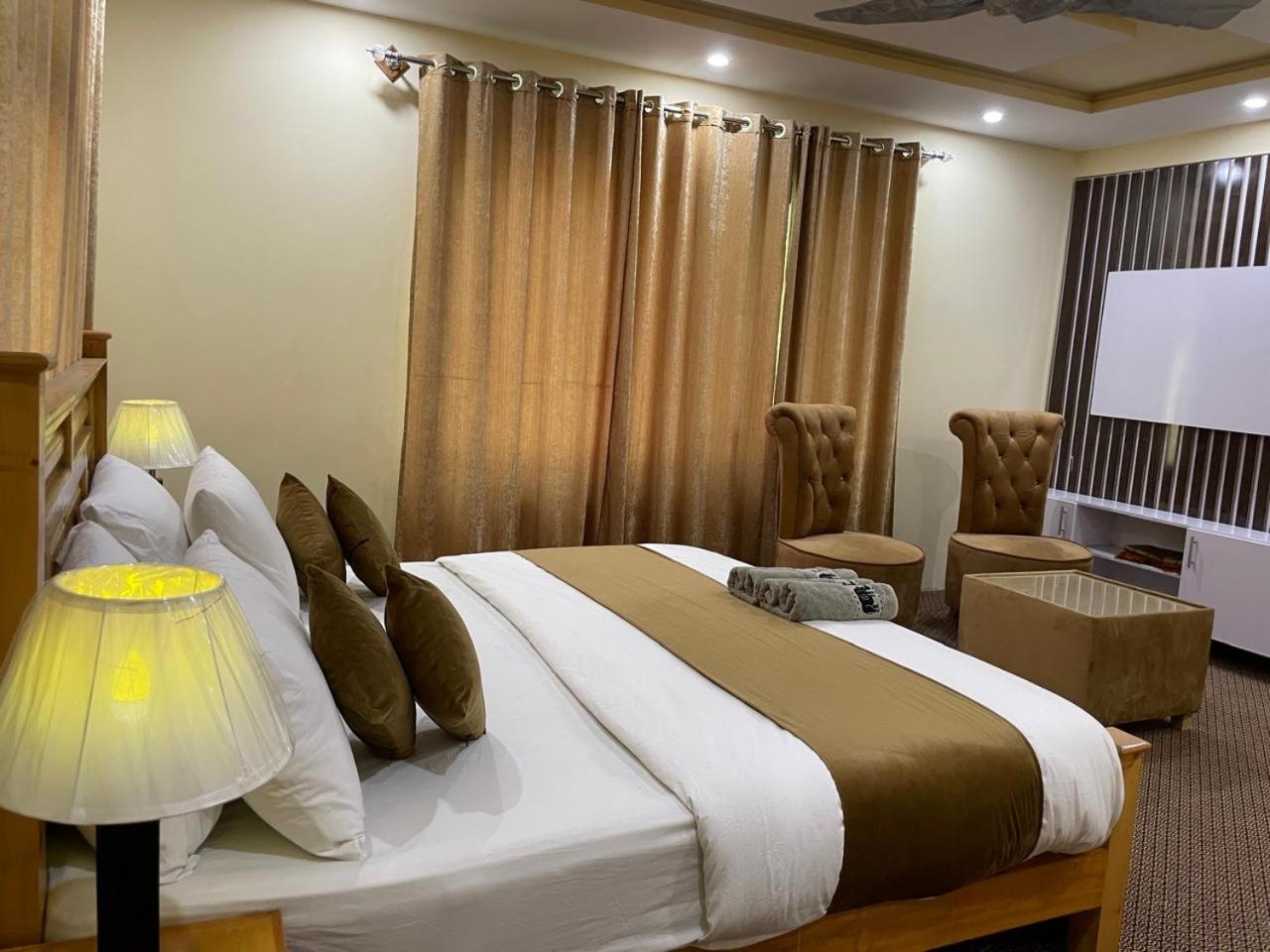 Skardu Saraye Hotel & Resort Kültér fotó
