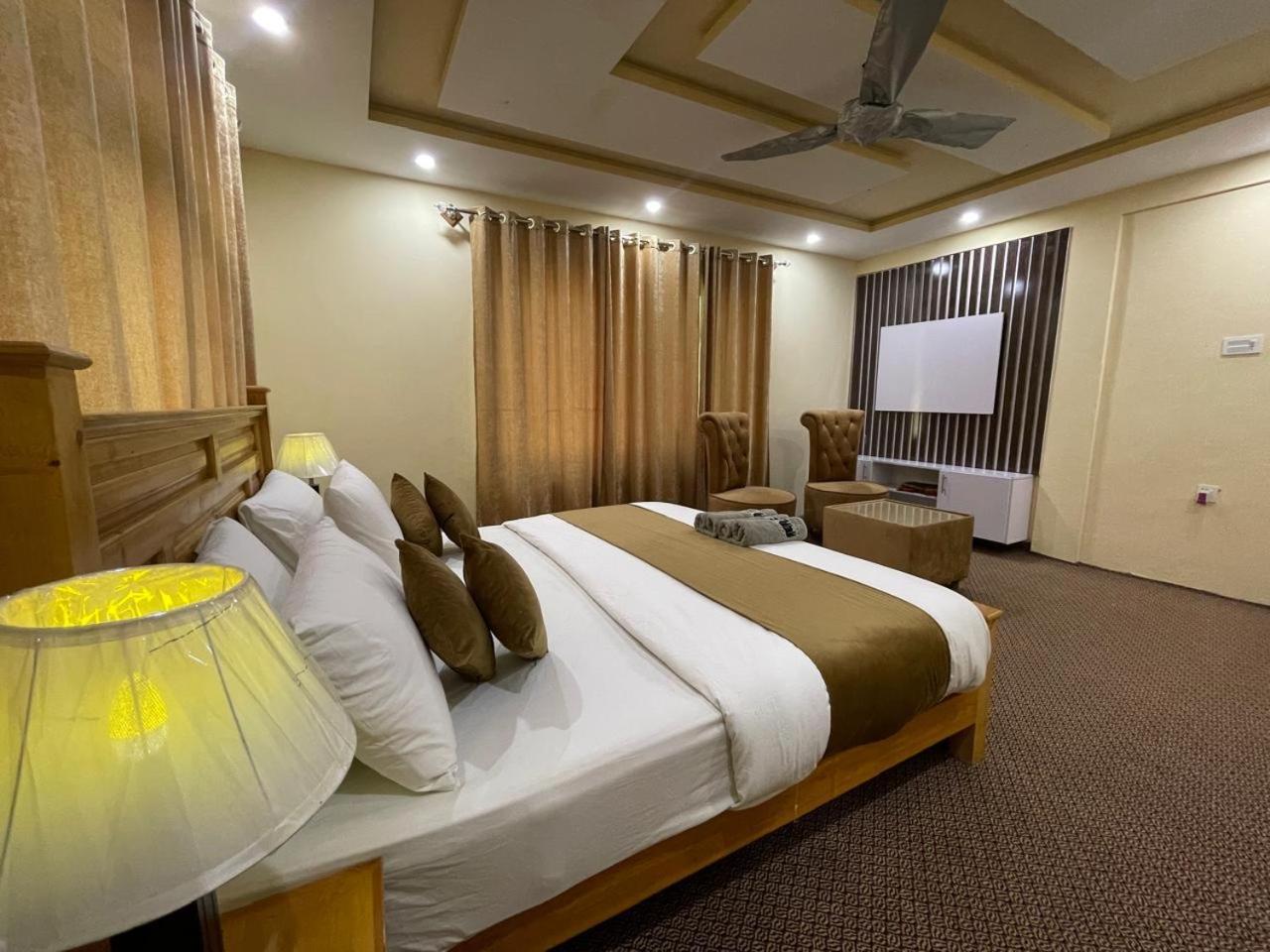 Skardu Saraye Hotel & Resort Kültér fotó